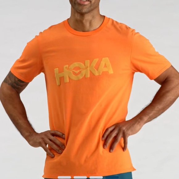 NEW HOKA One One All-Day tee - Picture 2 of 14